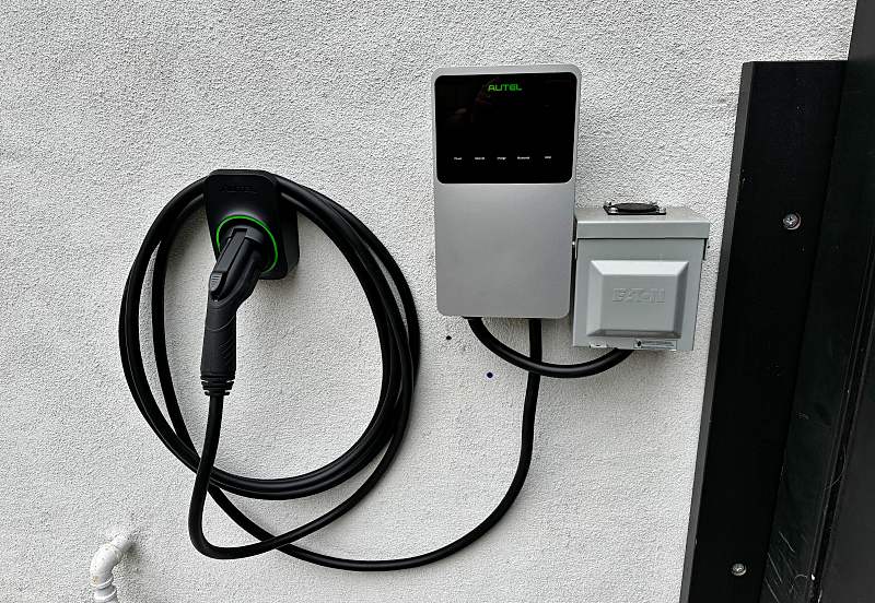 Autel MaxiCharger AC Elite Business view 2